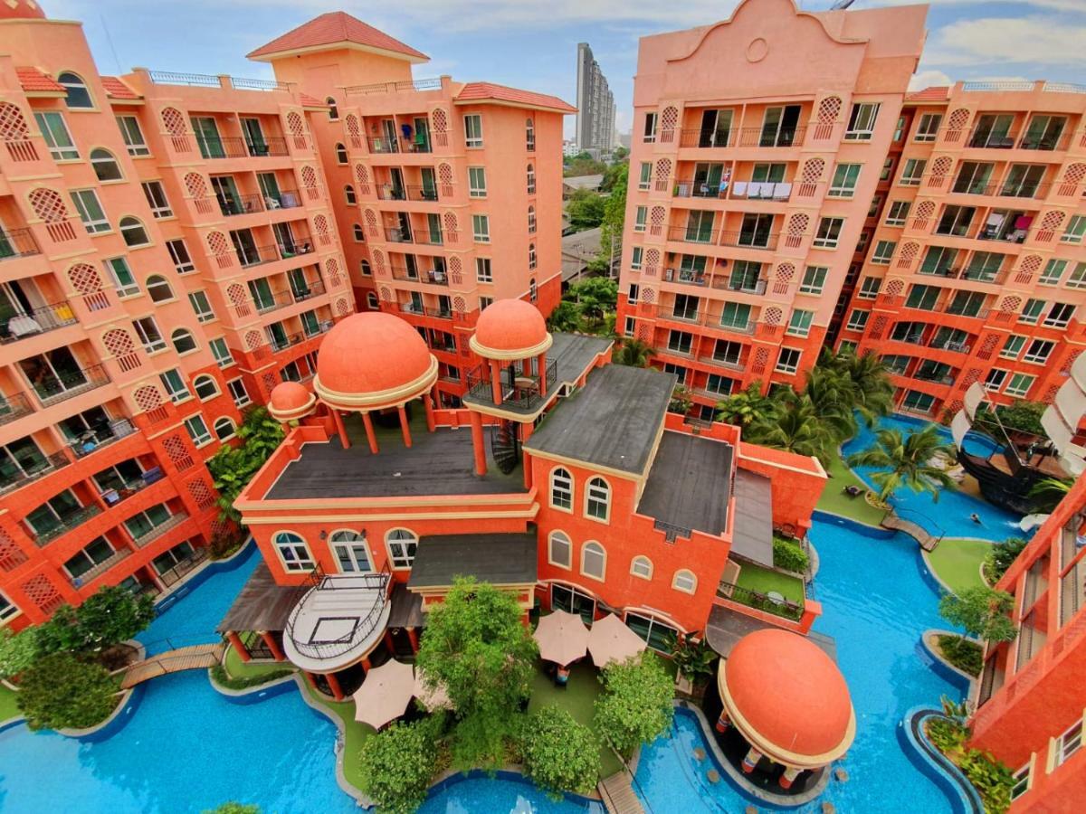 Seven Seas Condo By Dmitrii ジョムティエンビーチ エクステリア 写真